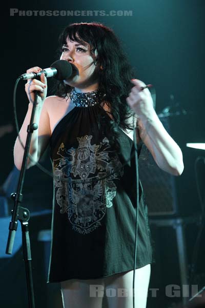 SONS AND DAUGHTERS - 2008-02-25 - PARIS - La Boule Noire - Adele Bethel